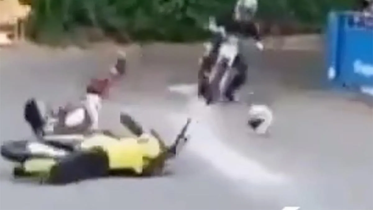 Se-salvó-de-milagro-motociclista-por-poco-pierde-la-vida-vea-el-video