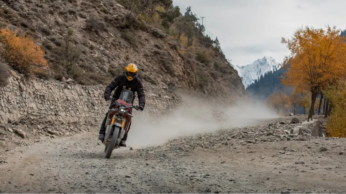 Royal-Enfield-Electric-Himalayan-4