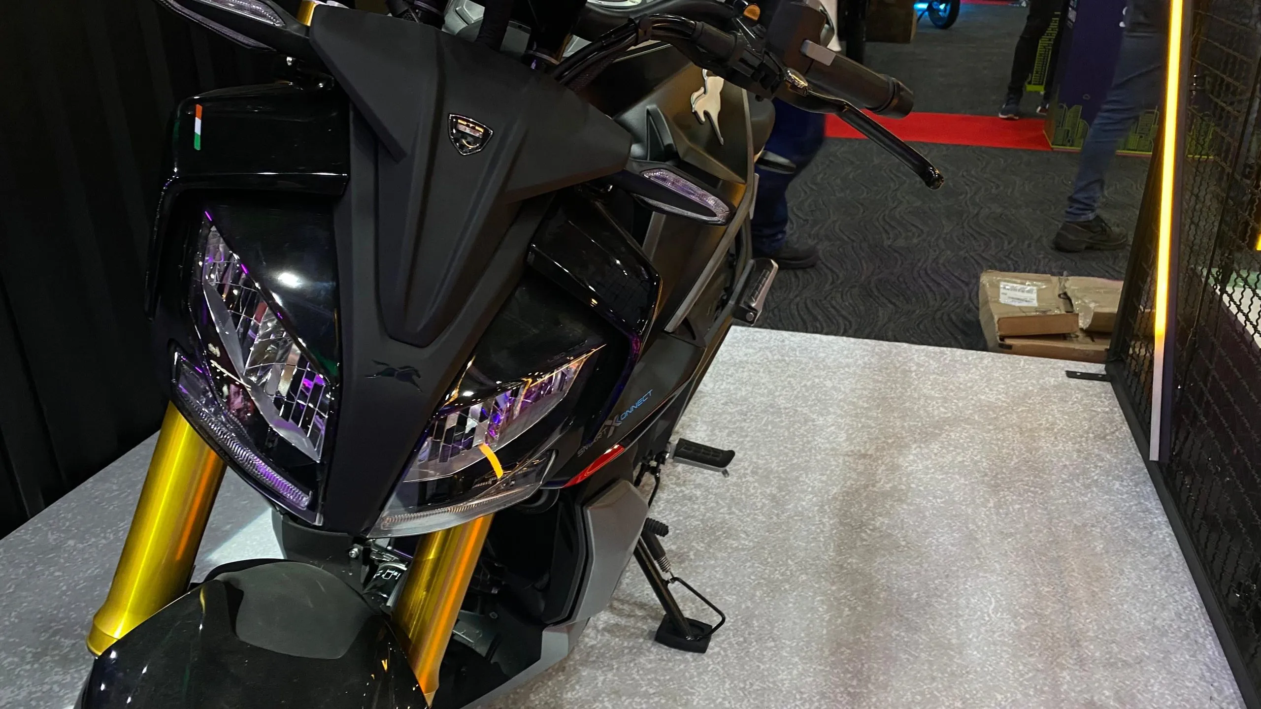 TVS-Apache-RTR-310-1
