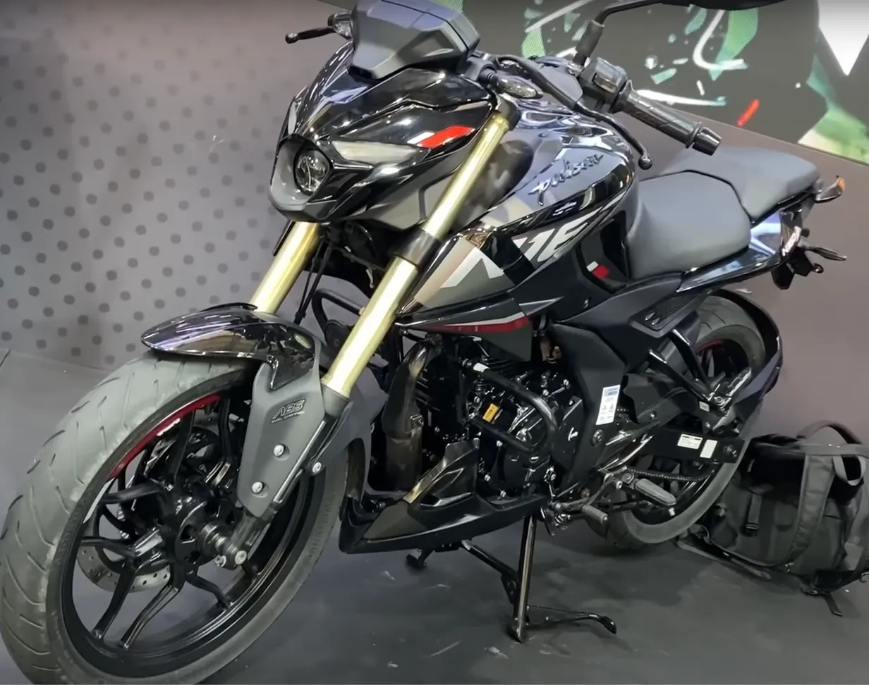 as-es-la-nueva-pulsar-n160-pro-en-la-feria-de-las-2-ruedas